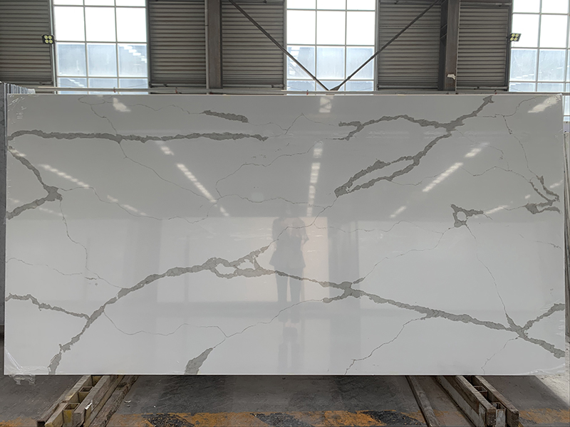 Calacatta verona quartz slab 