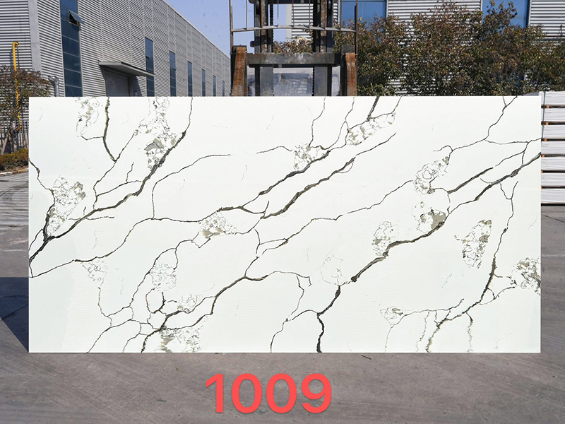Calacatta quartz with black veins