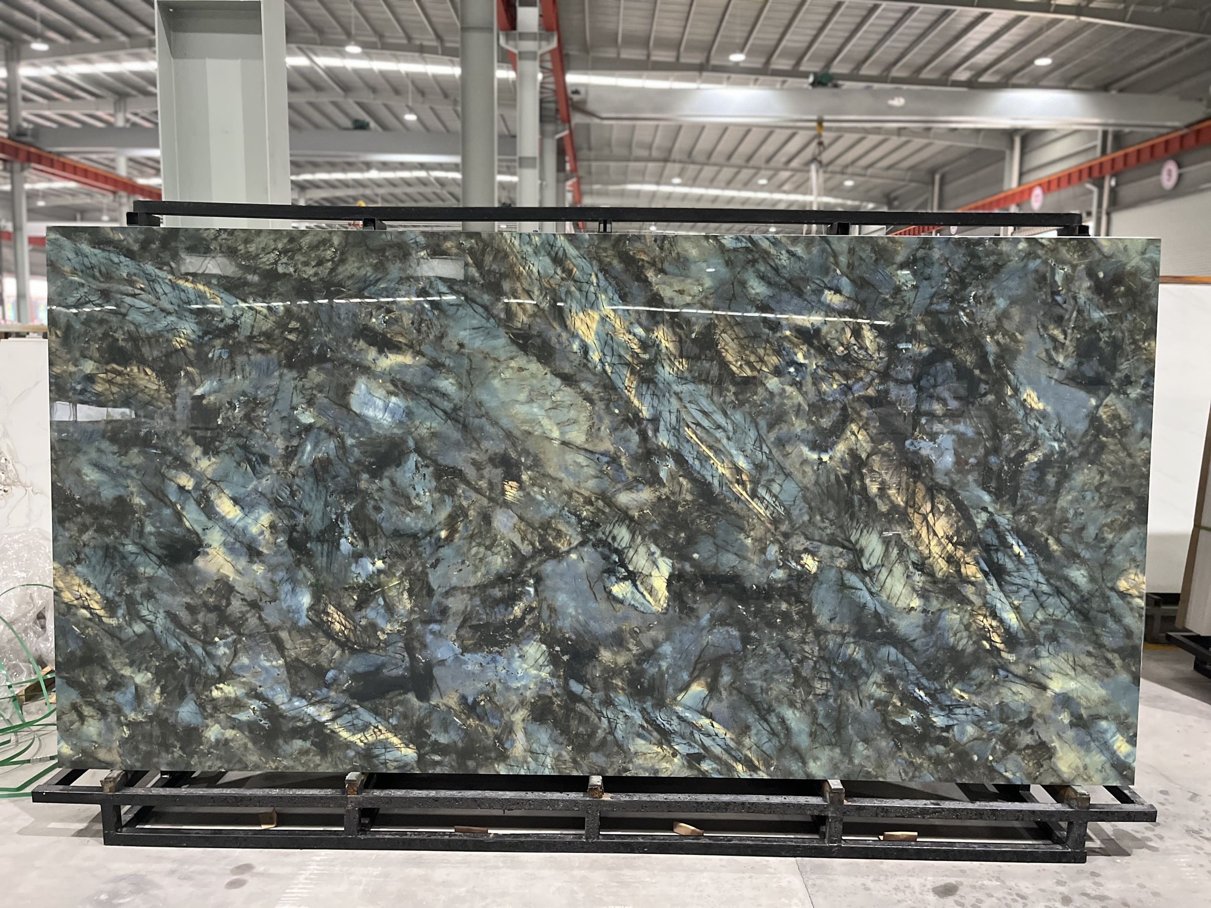 Onyx like porcelain slab