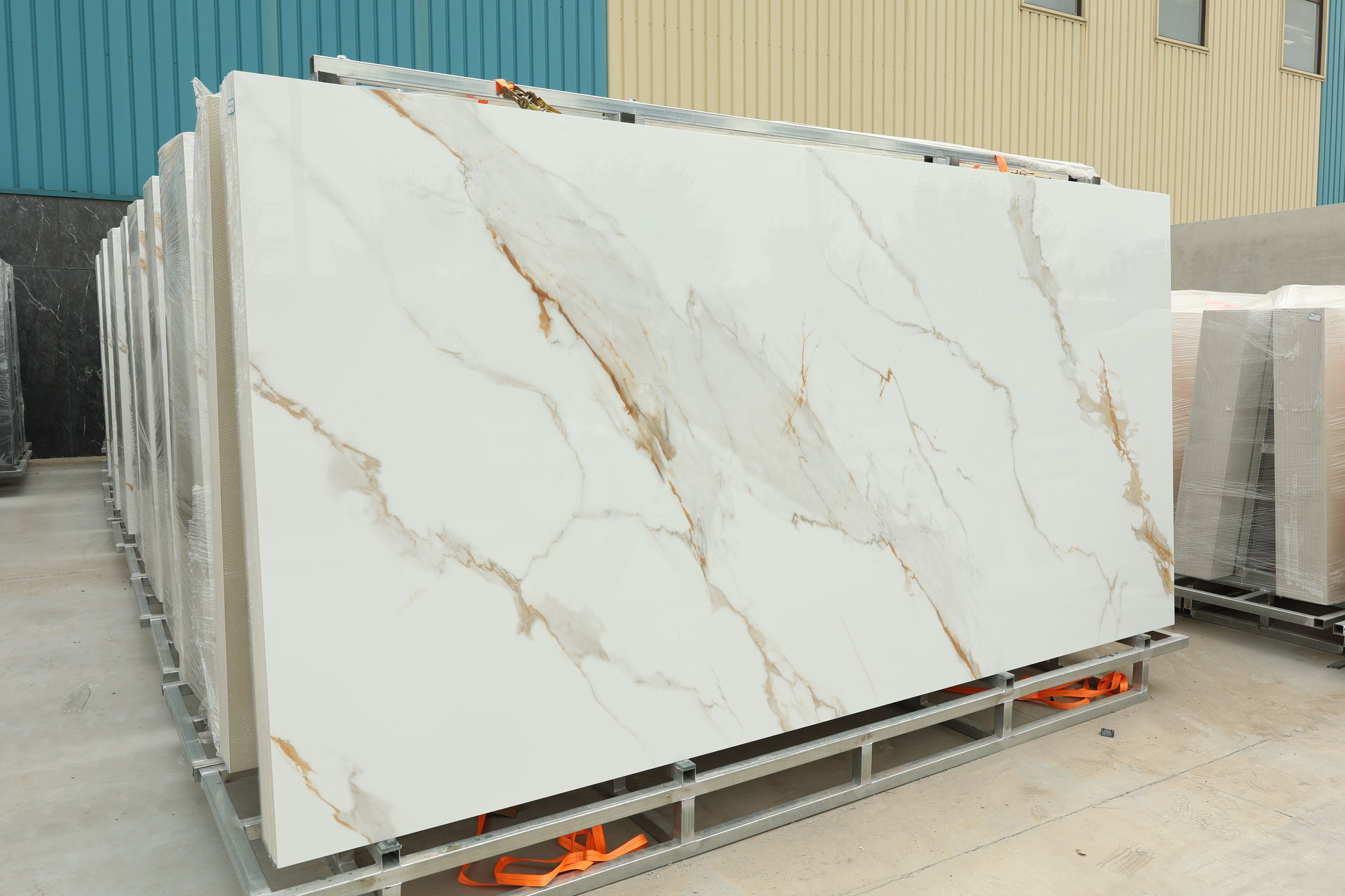 Calacatta gold sintered stone slab
