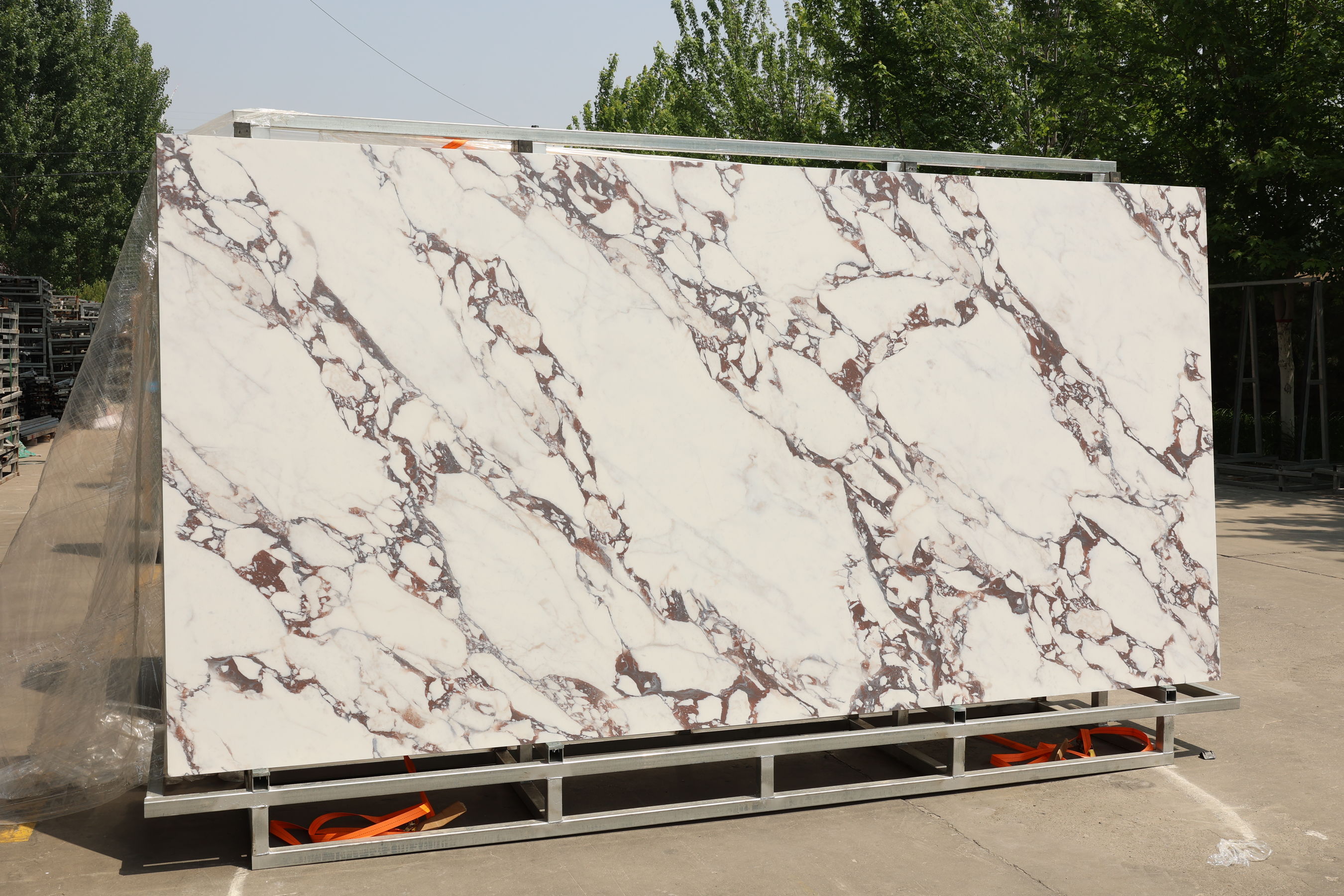 Bulgary purple porcelain slabs