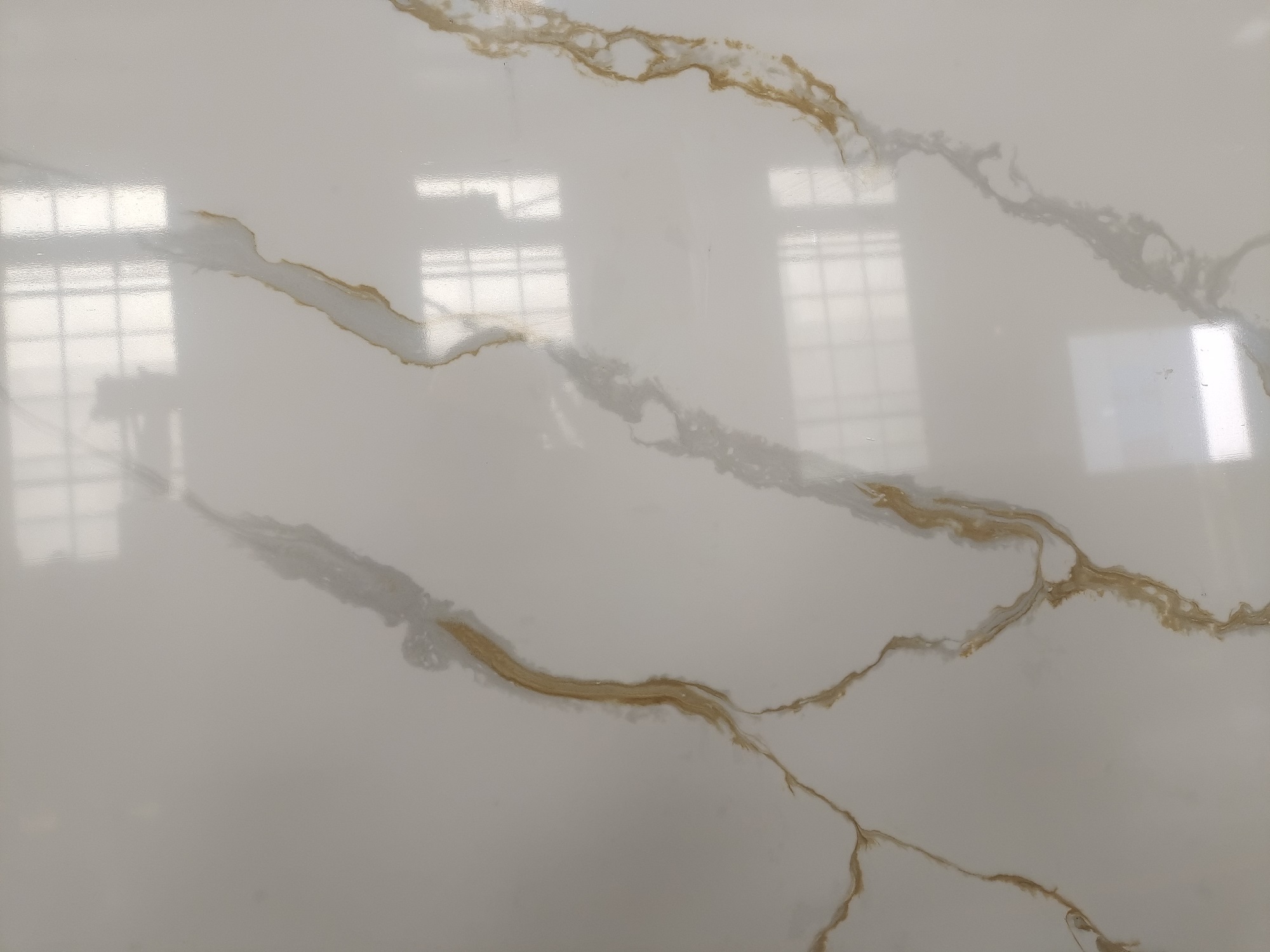 Calacatta gold quartz slab 