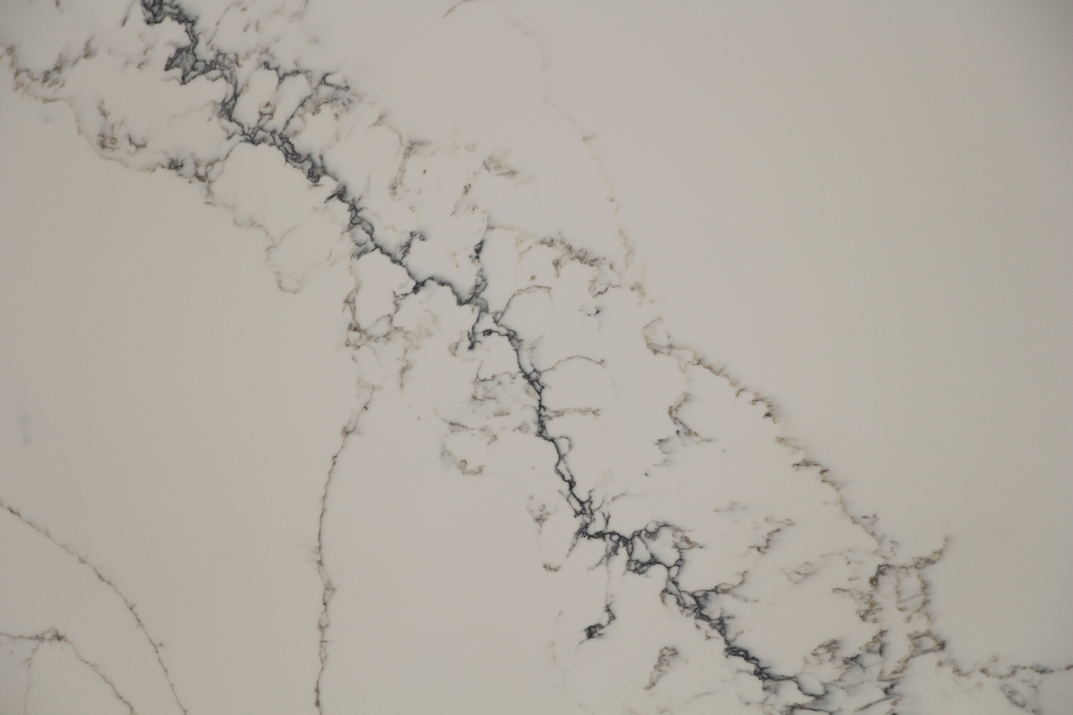 Calacatta nuve quartz slab