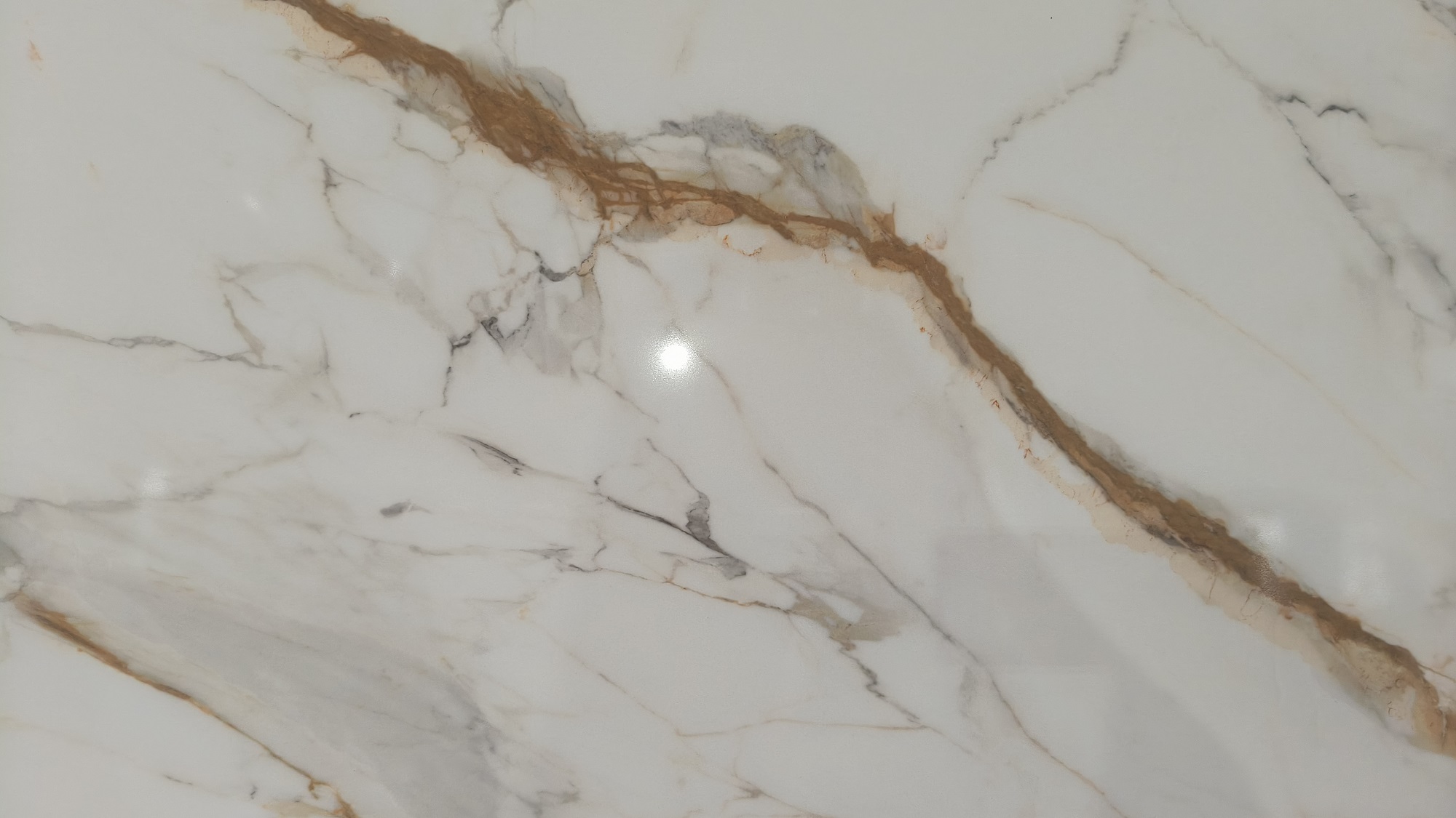 Calacatta gold printed quartz slab