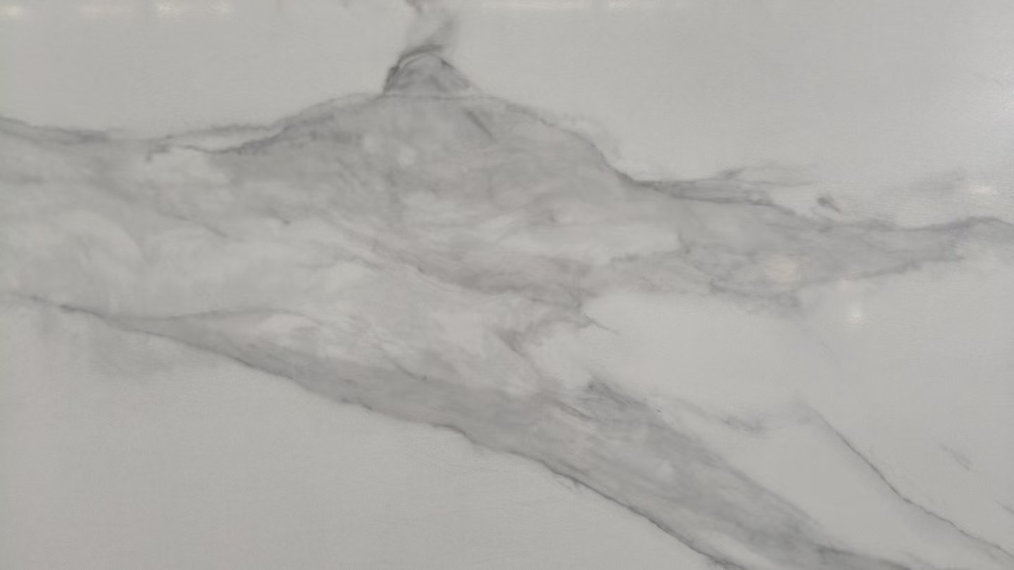White calacatta printed quartz slab