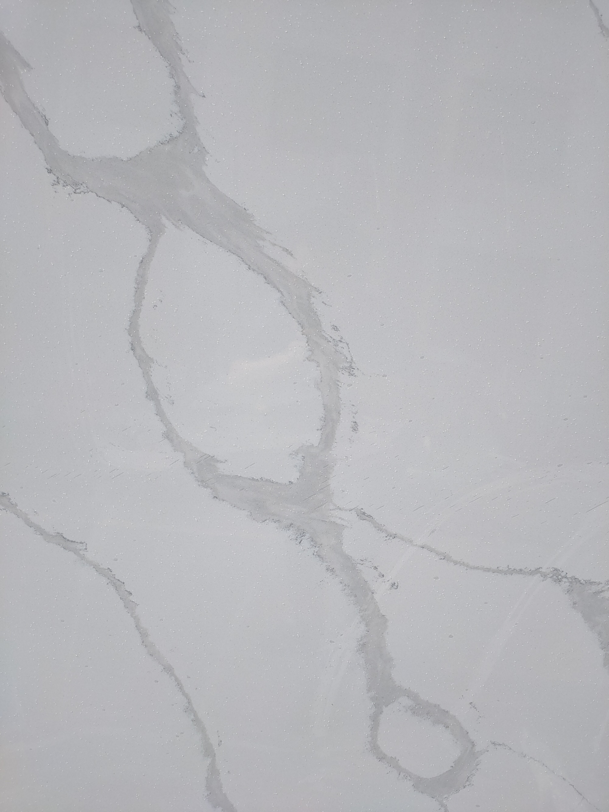 White calacatta quartz slab
