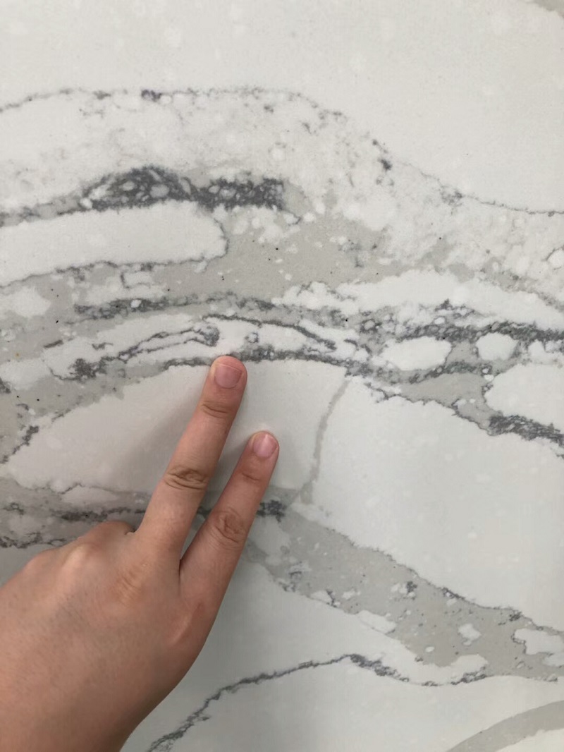 Calacatta borghini quartz slab