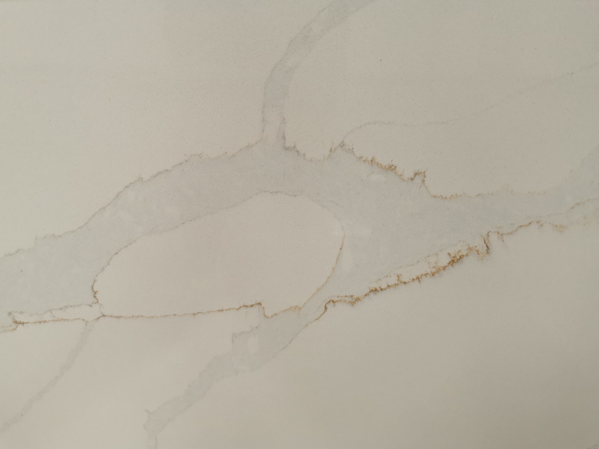 Calacacatta quartz with gold veins