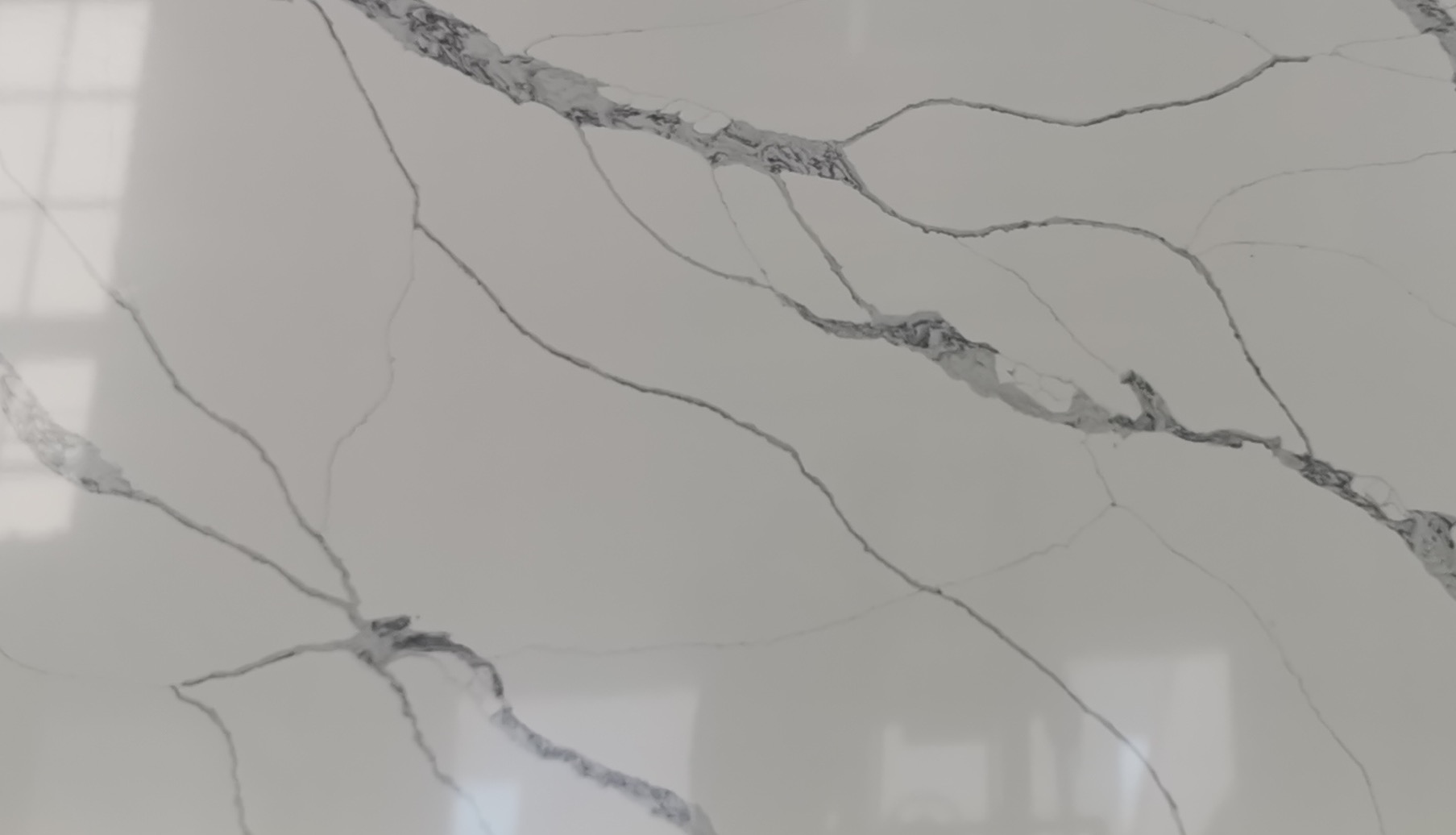 Calacatta quartz slab