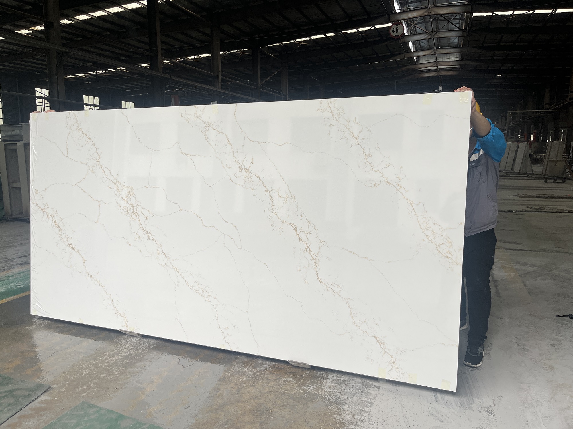 Calacatta gold quartz stone slab