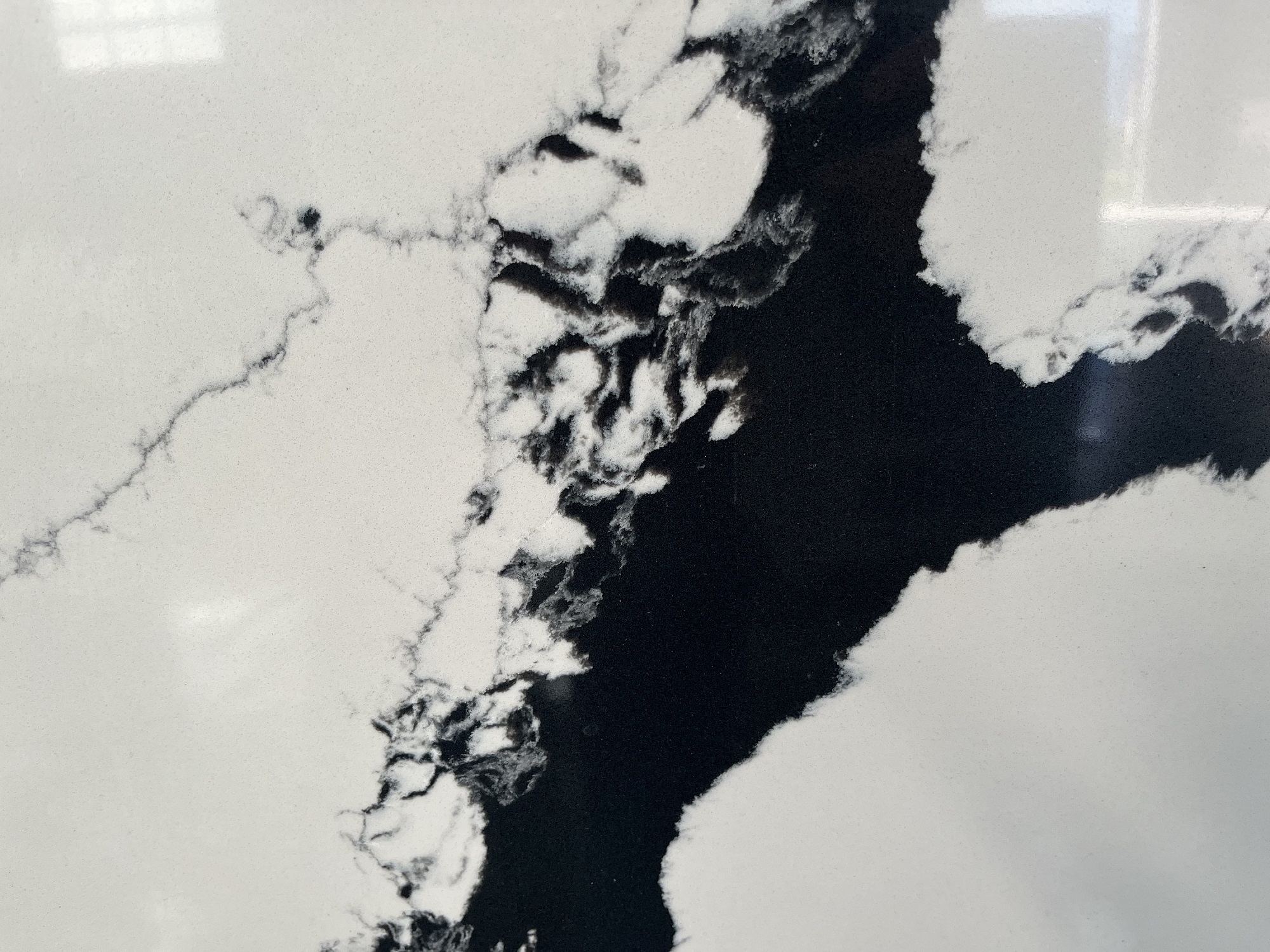 Calacatta quartz slab with black veins