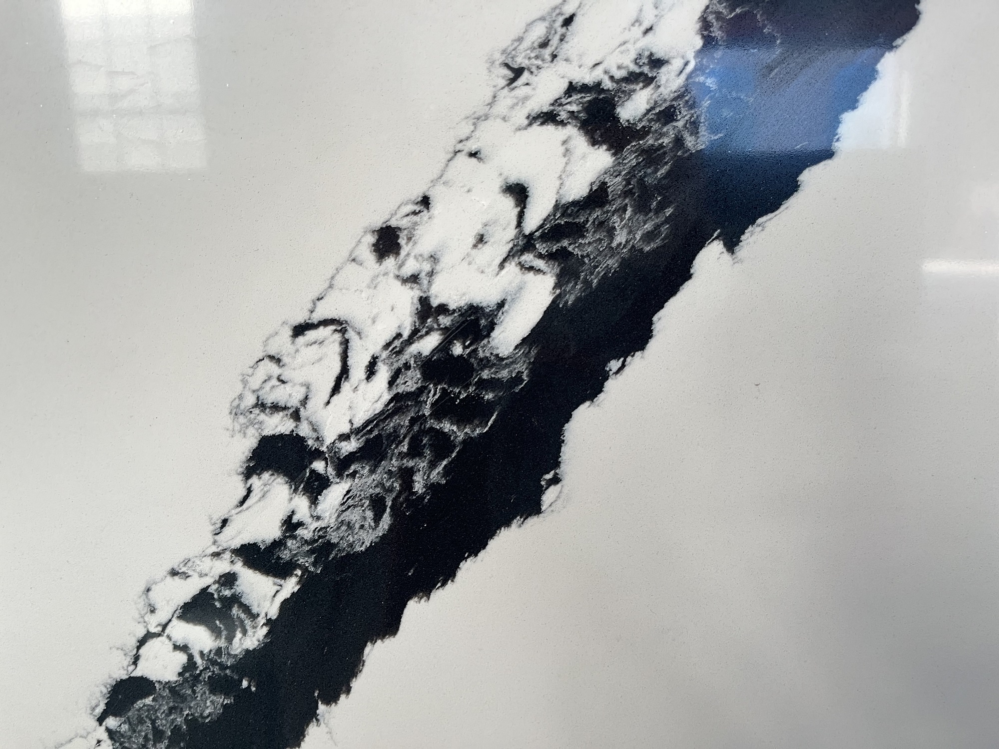 Calacatta quartz slab with black veins
