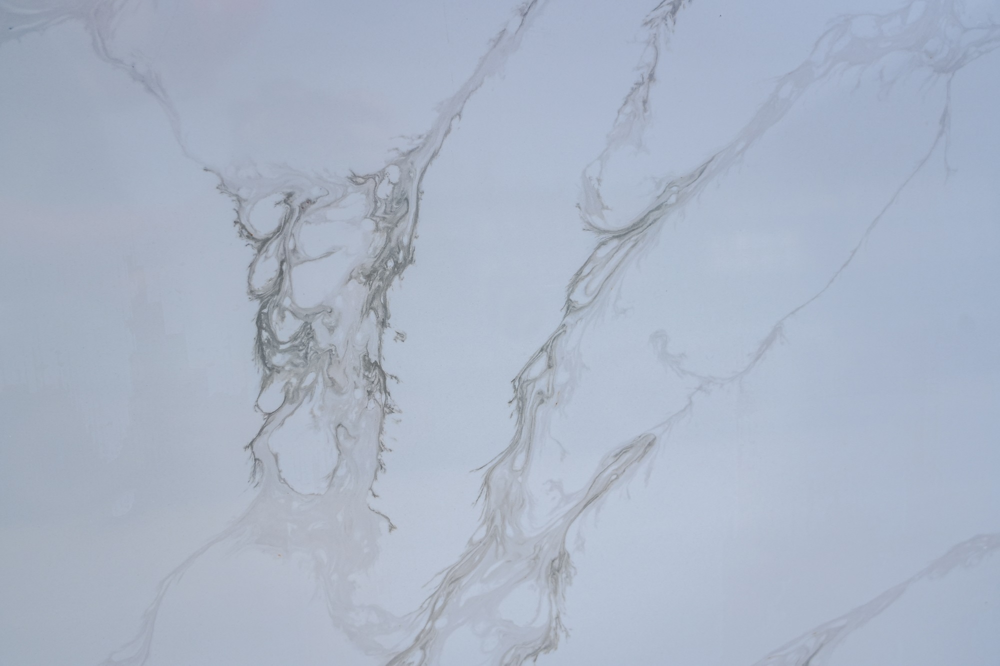 Calacatta quartz slab
