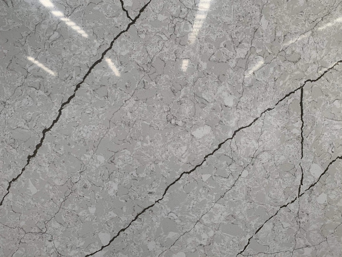 Marble effect quartz slab