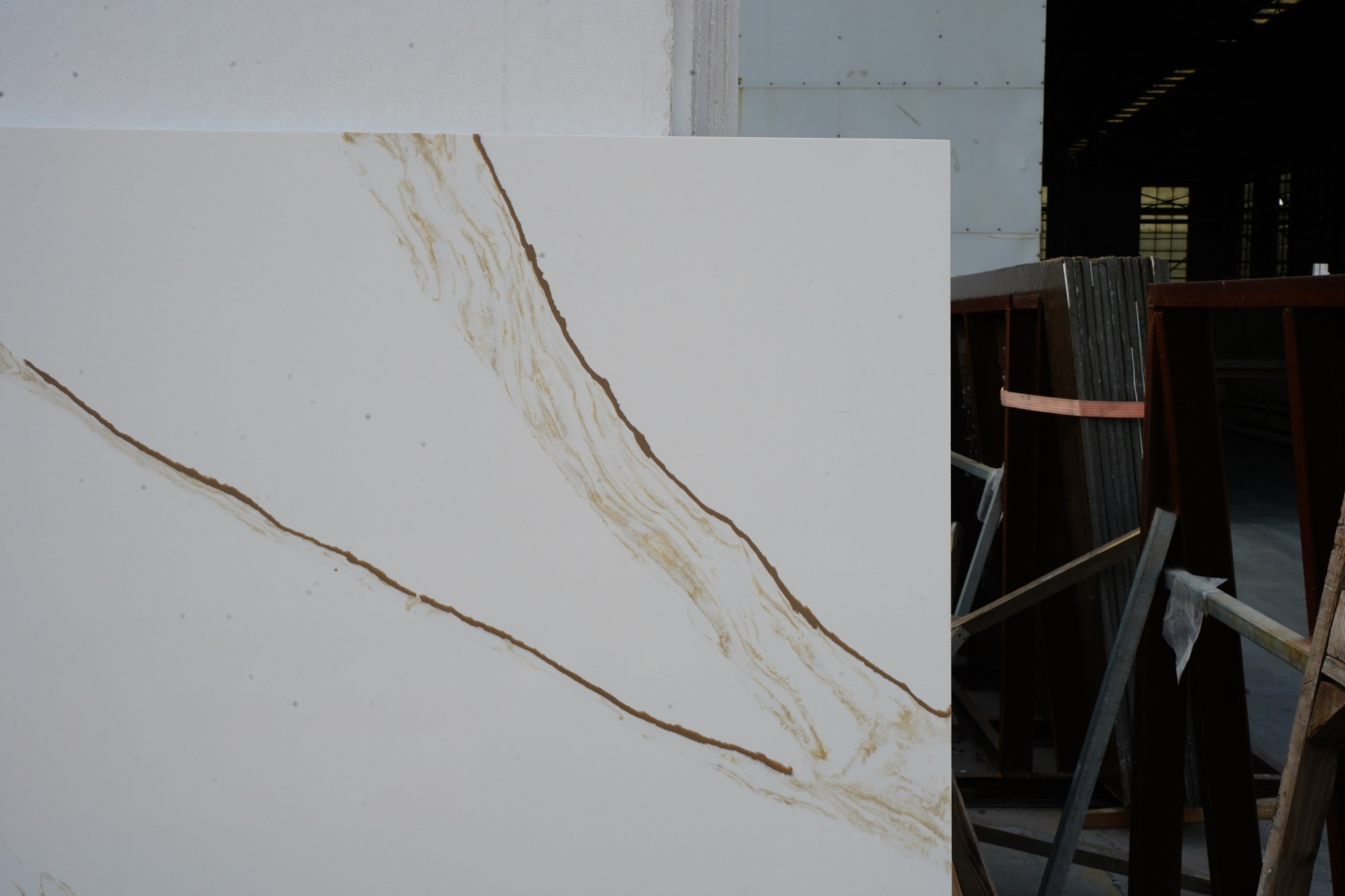 Calacatta gold quartz stone