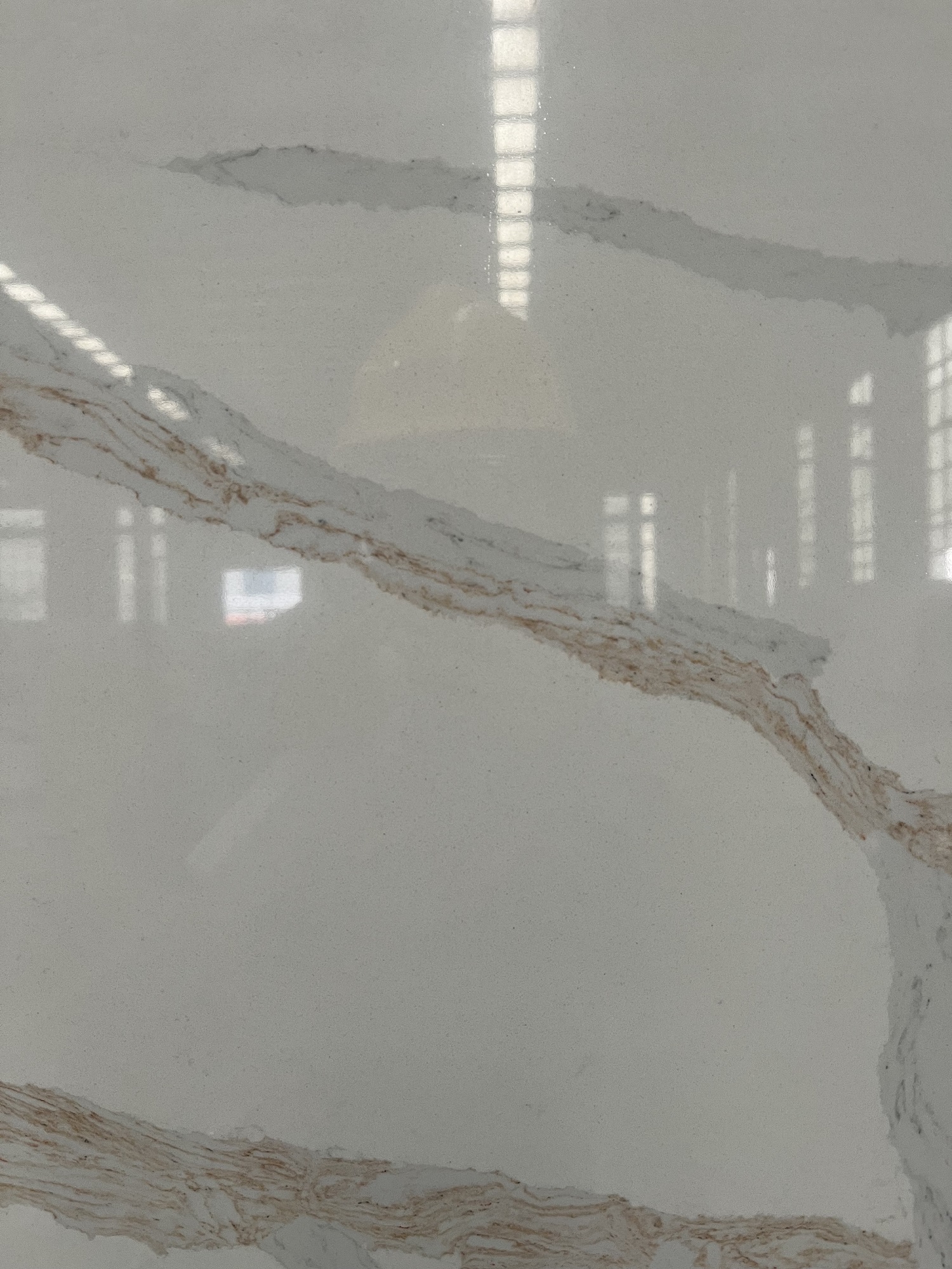 Calacatta infiniti quartz slab