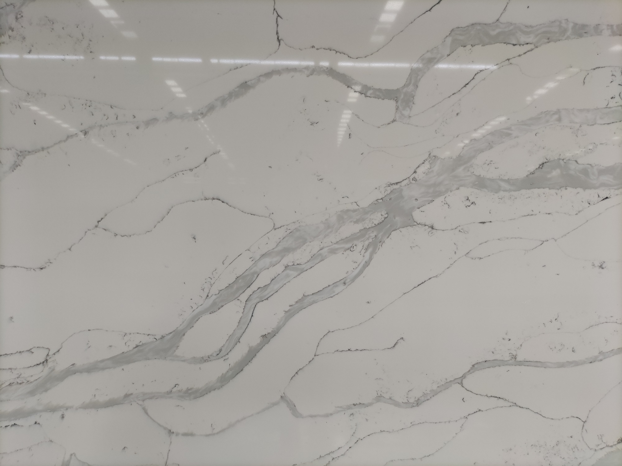 Statuario light quartz slab