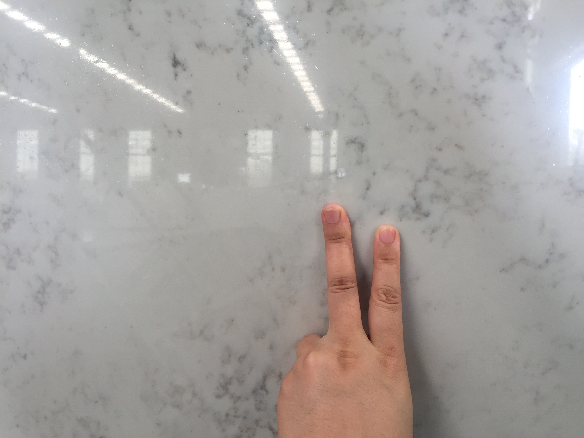 White carrara quartz slab
