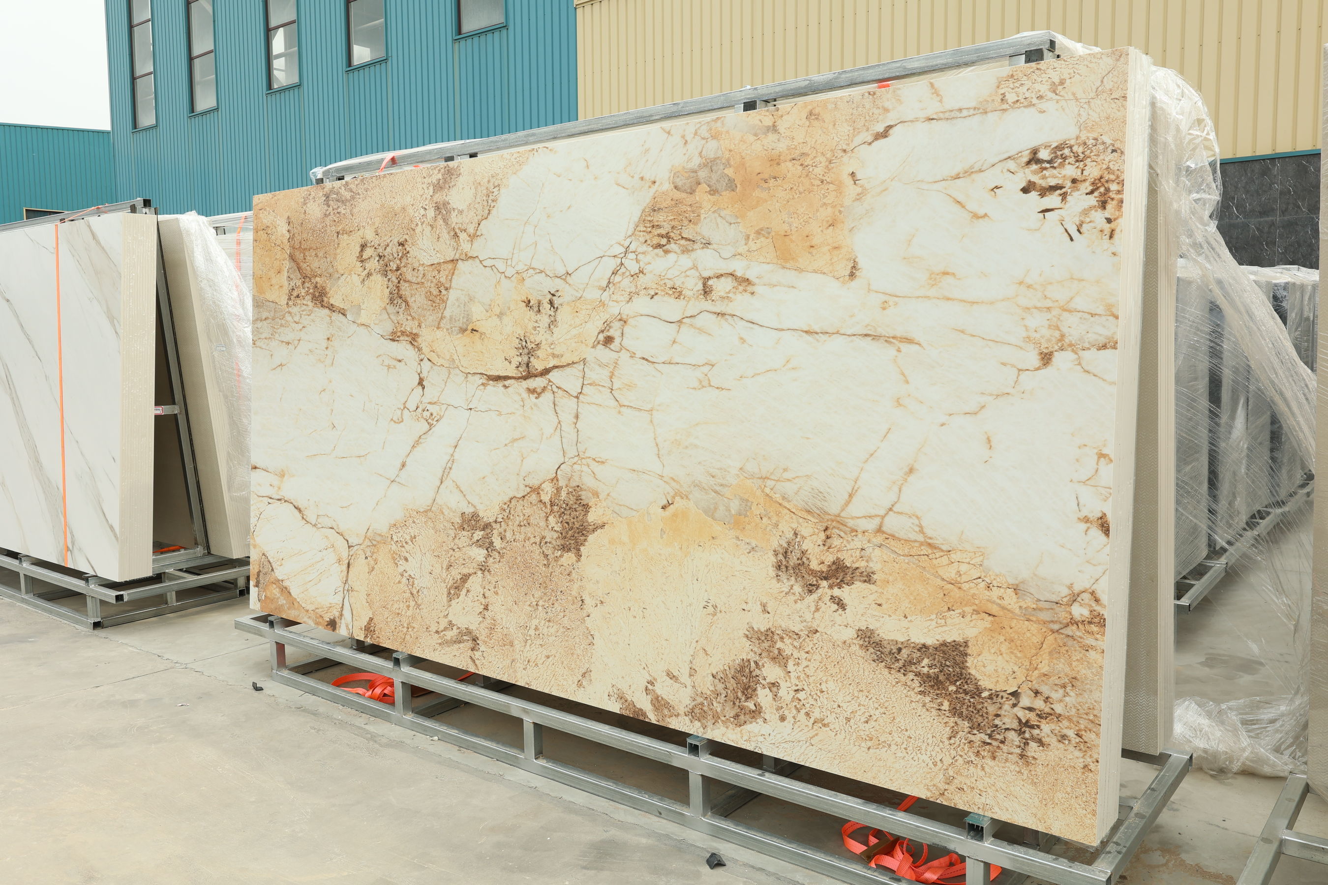 Onyx like pandora porcelain slab