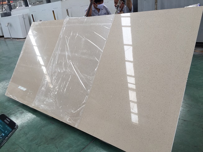 Stellar beige quartz stone