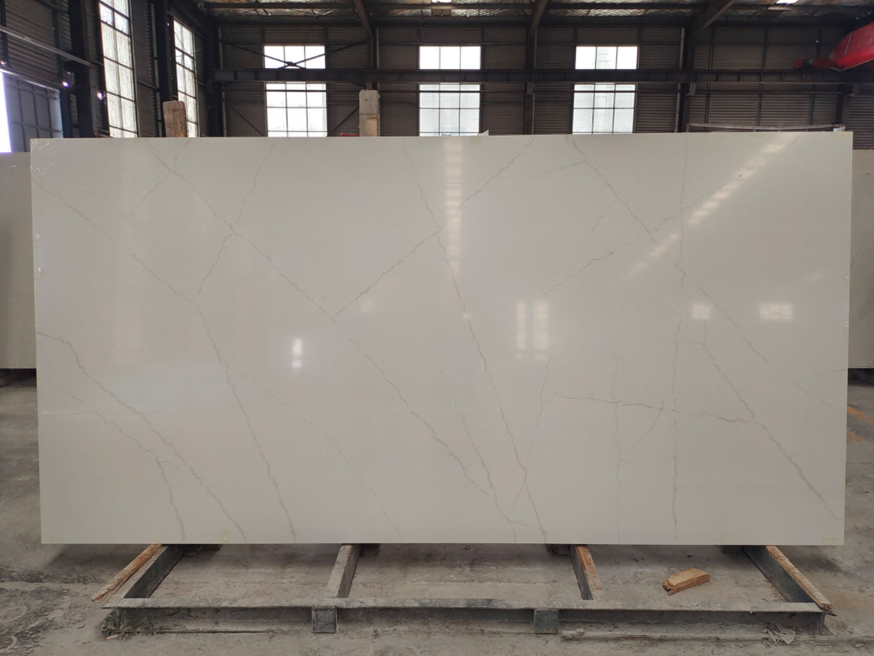 White quartz with light grey veins
